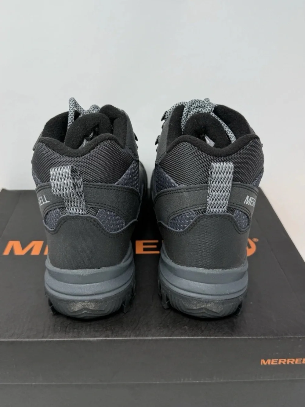 Merrell Thermo Chill Mid Waterproof Hiking Boots Women’s Size 8.5W New $130